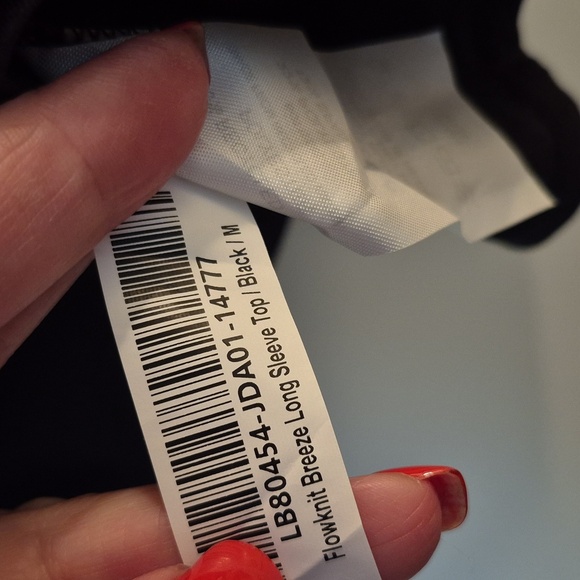 NWT Quince Flowknit Breeze Long Sleeve Top Athletic Performance Thumbhole Black - Picture 10 of 10